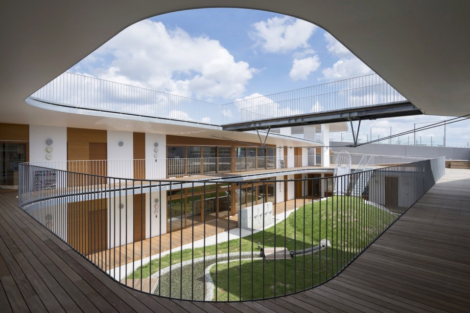 自然与安全共生的幼儿园设计